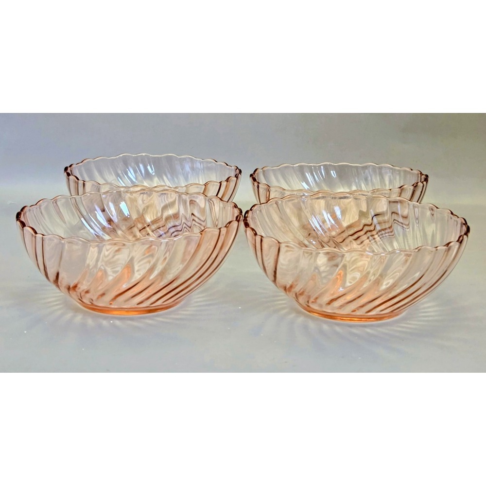 Vintage 80's Set of 4 Arcoroc Rosaline Pink Swirl Glass Bowls, France. #38